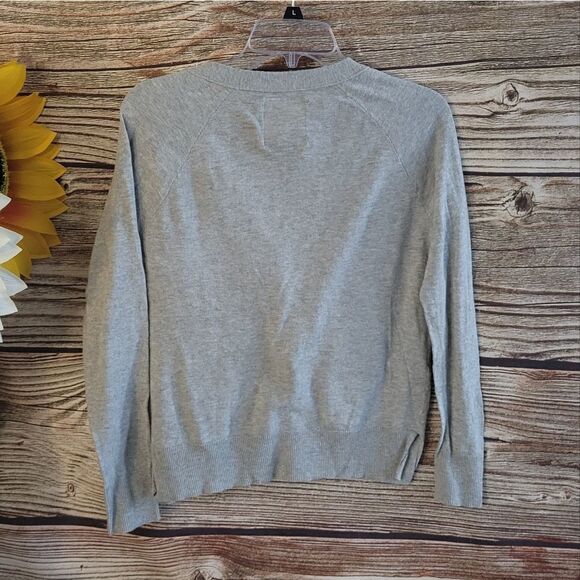 SO Perfect Cardigan deepV sweater Women's medium pre-owned. - Picture 2 of 5